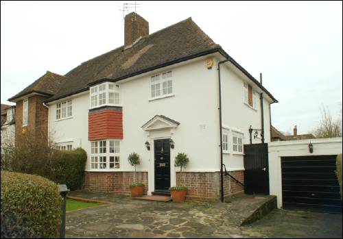 102 Ossulton Way